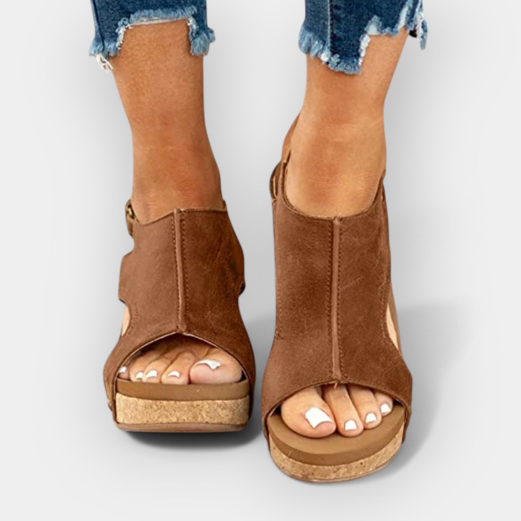 Sandale cu platformă – echilibru și confort