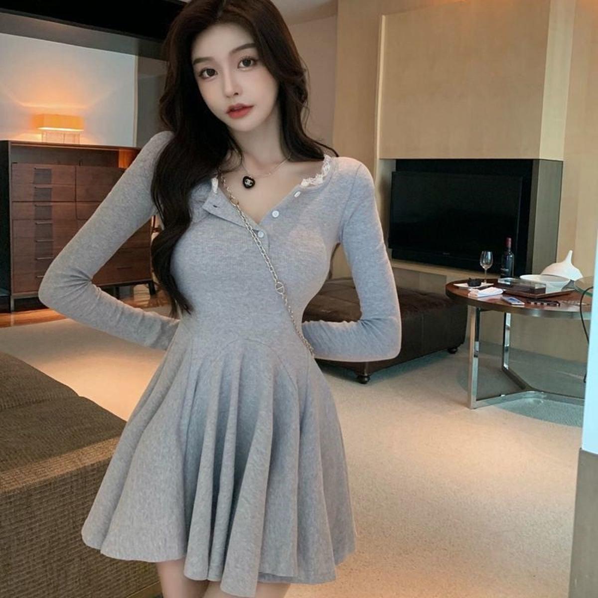 Women's Relaxed Fit Dress With Timeless Elegance