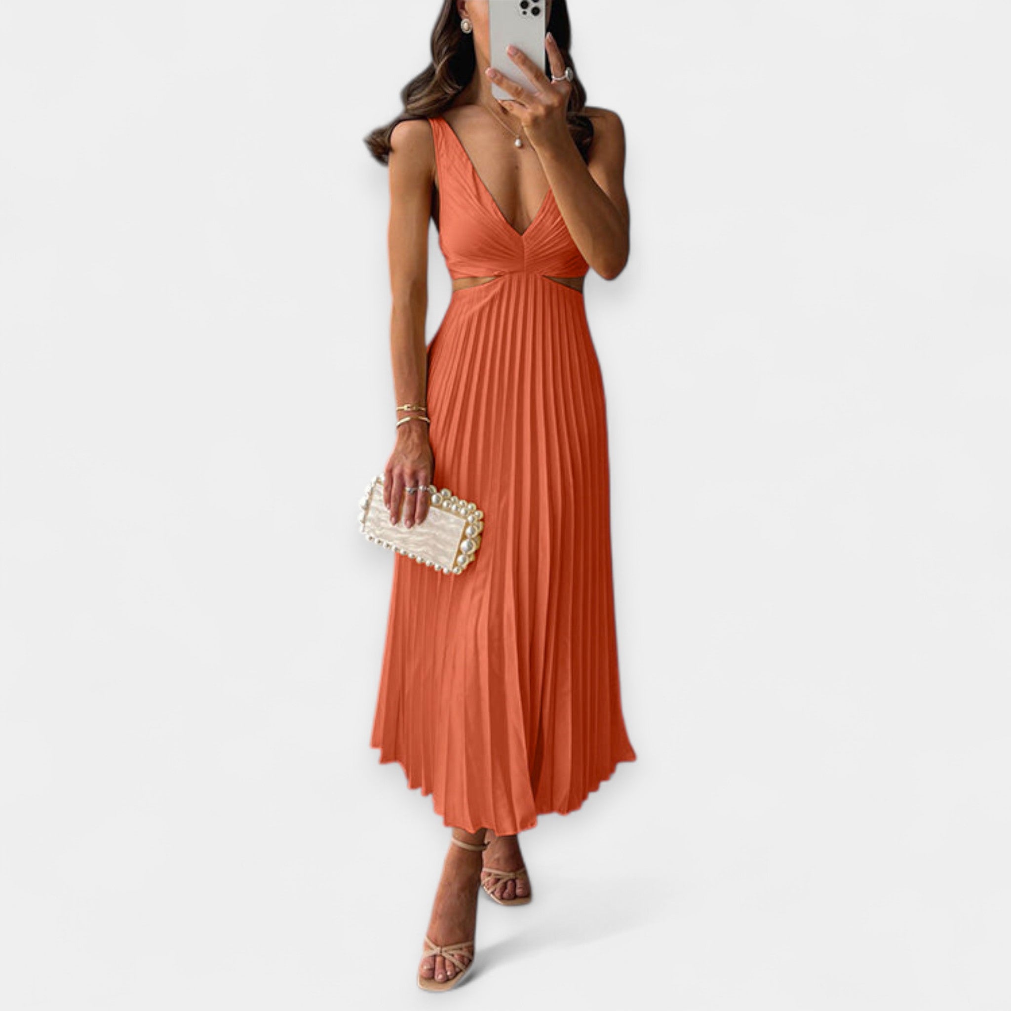 Rochie plisată lungă și vaporoasă