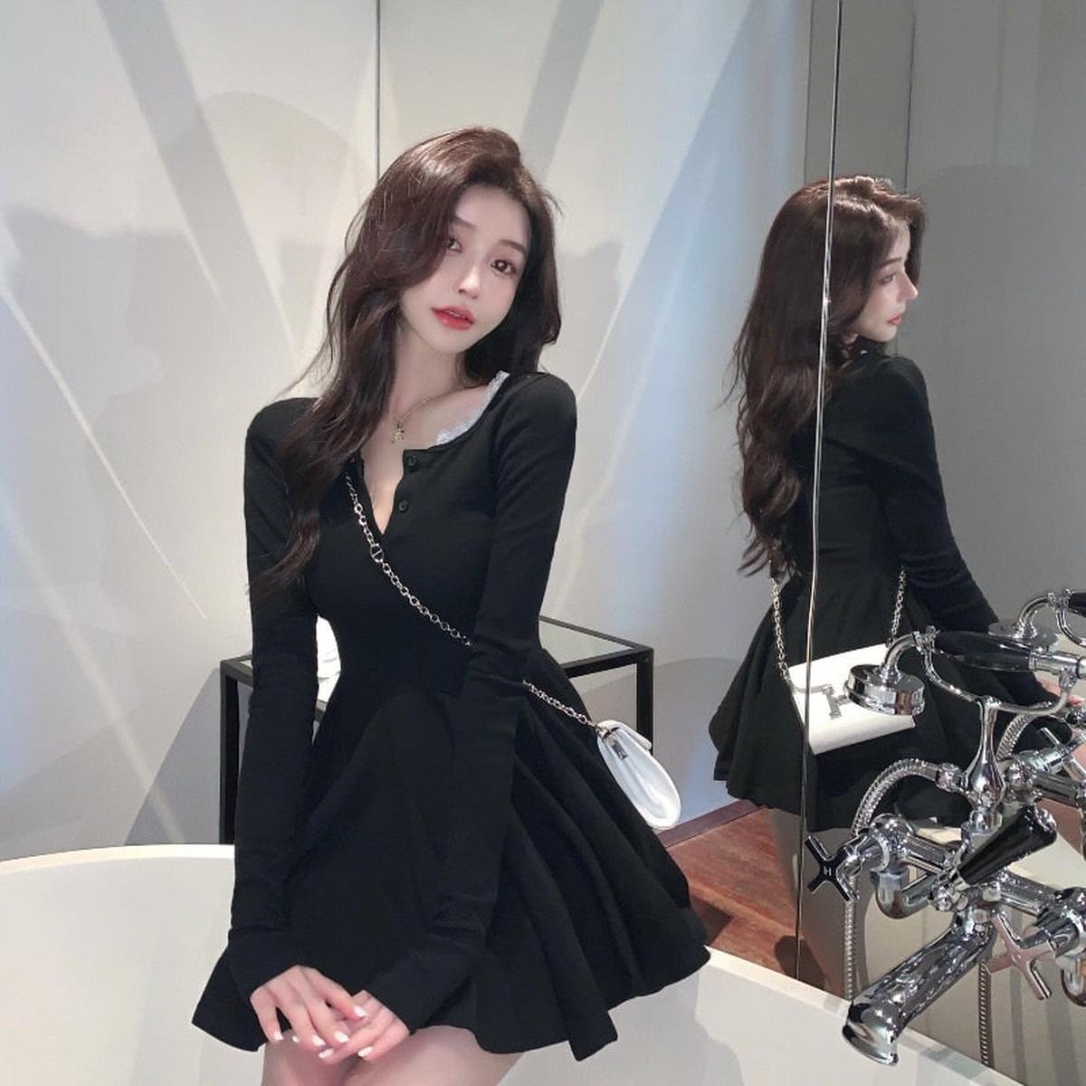 Women's Relaxed Fit Dress With Timeless Elegance